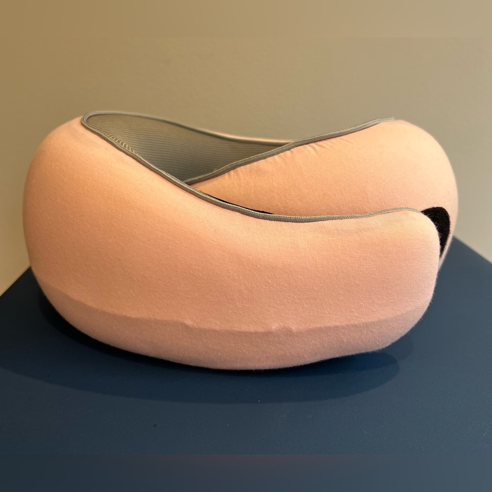 FLYHUGZ Pink Travel Neck Pillow with Gray Trim